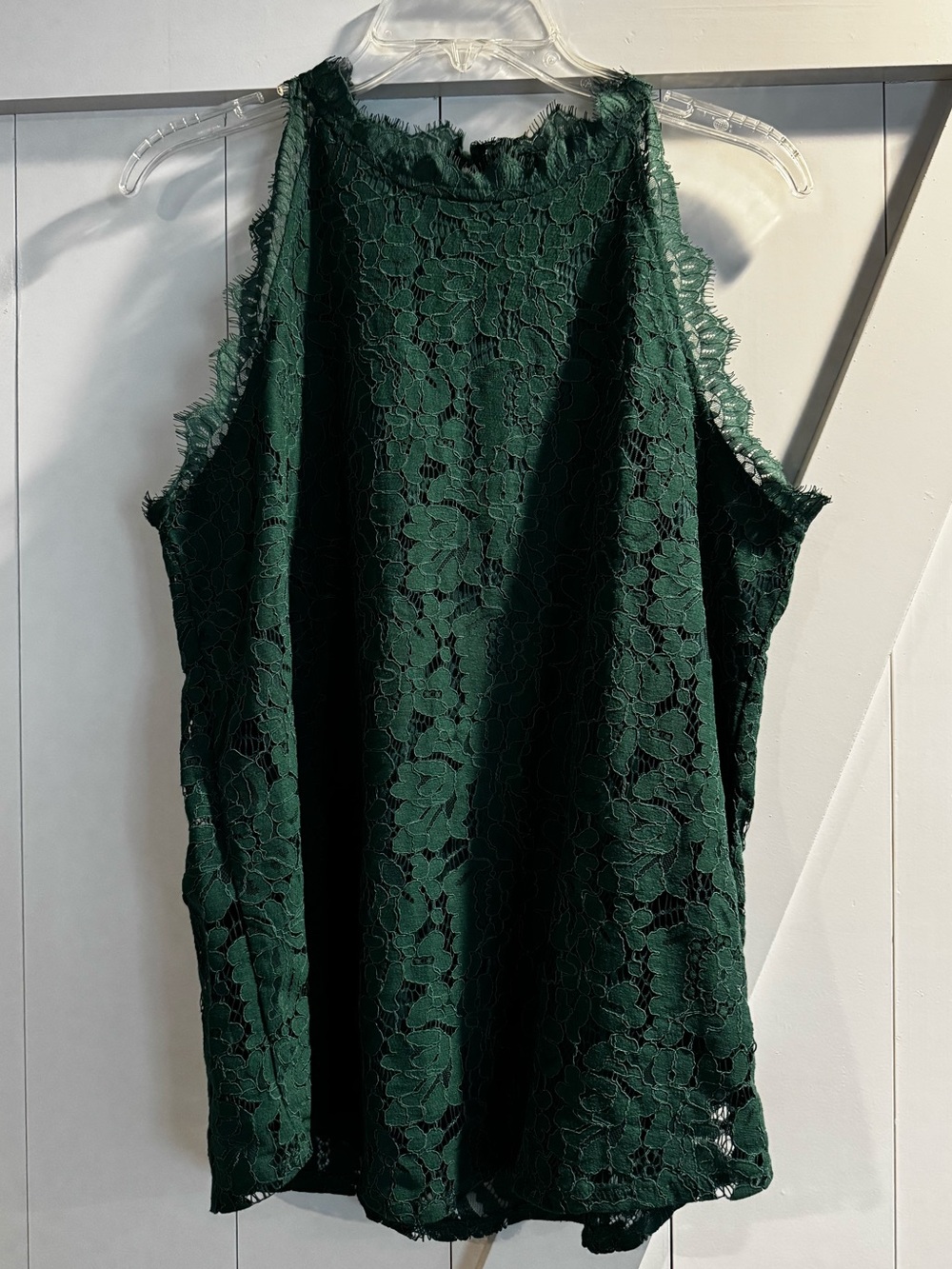 NWT Halife Green Lace Sleeveless Shell Top